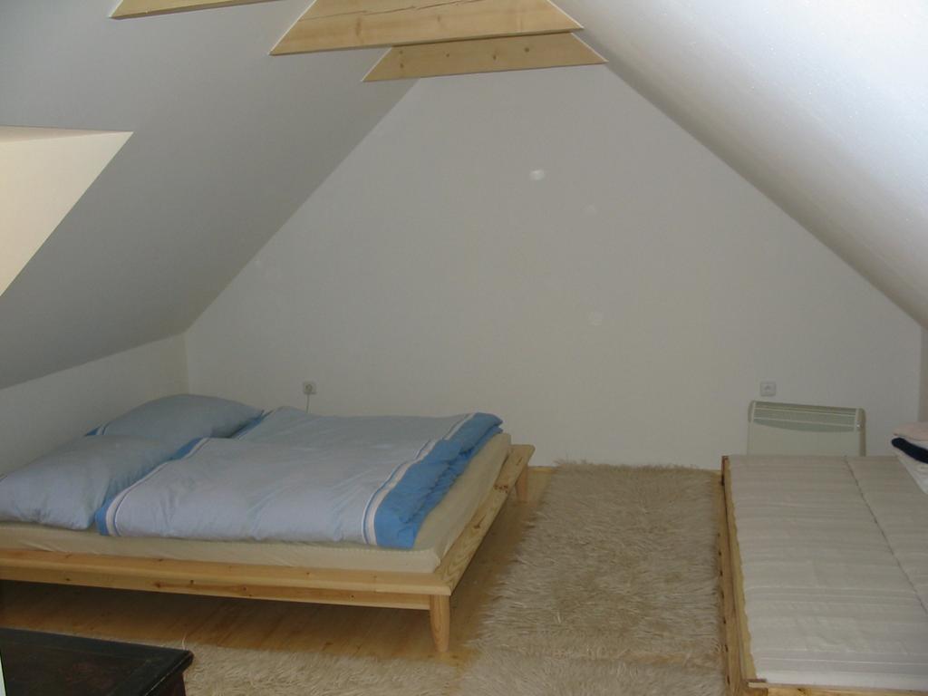 זוברץ Drevenica Traditional Cottage Old Centre חדר תמונה