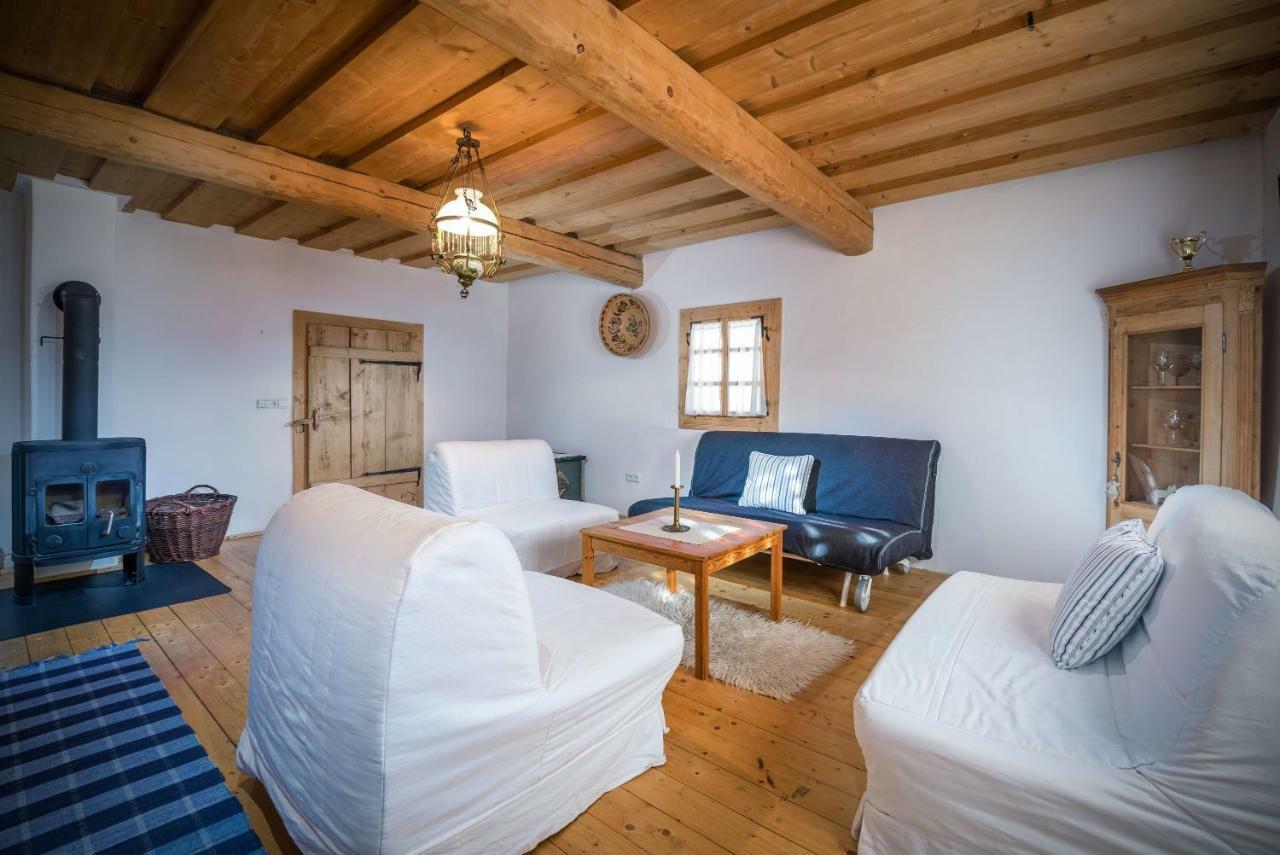 זוברץ Drevenica Traditional Cottage Old Centre מראה חיצוני תמונה